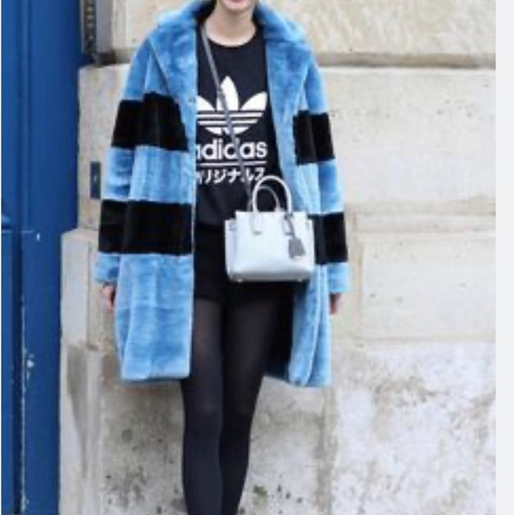 Authentic MCM Small Milla Bag - Picture 16 of 16